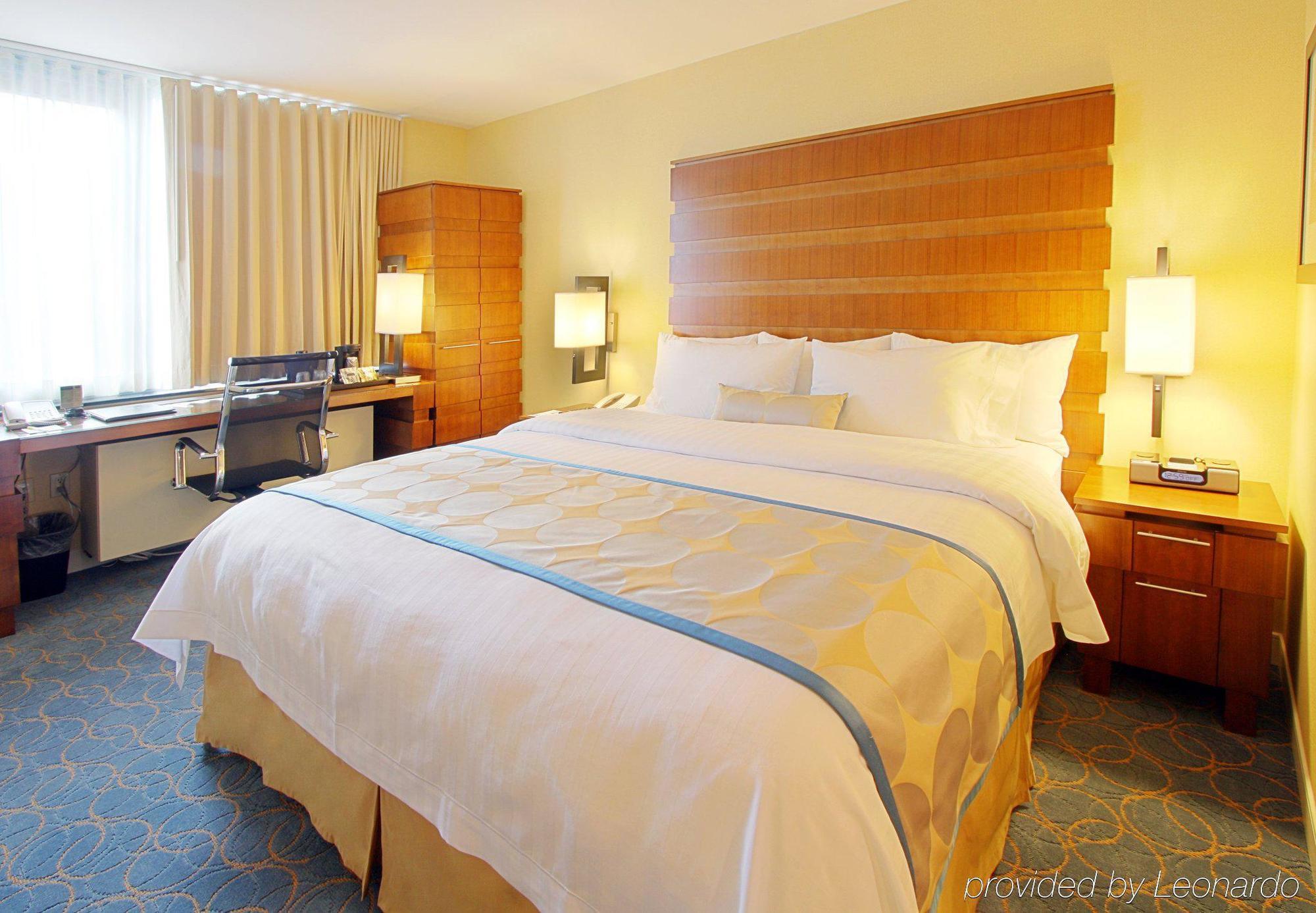 Fairfield Inn & Suites By Marriott New York Manhattan/Fifth Avenue Exterior photo