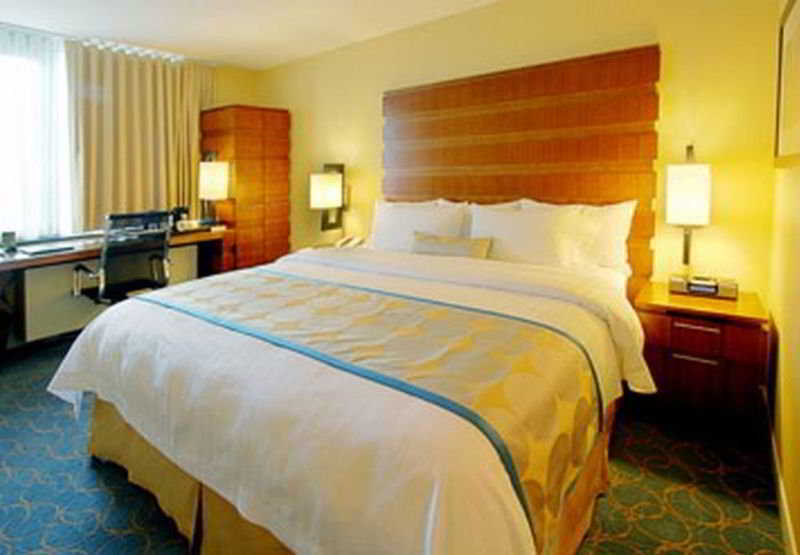 Fairfield Inn & Suites By Marriott New York Manhattan/Fifth Avenue Exterior photo